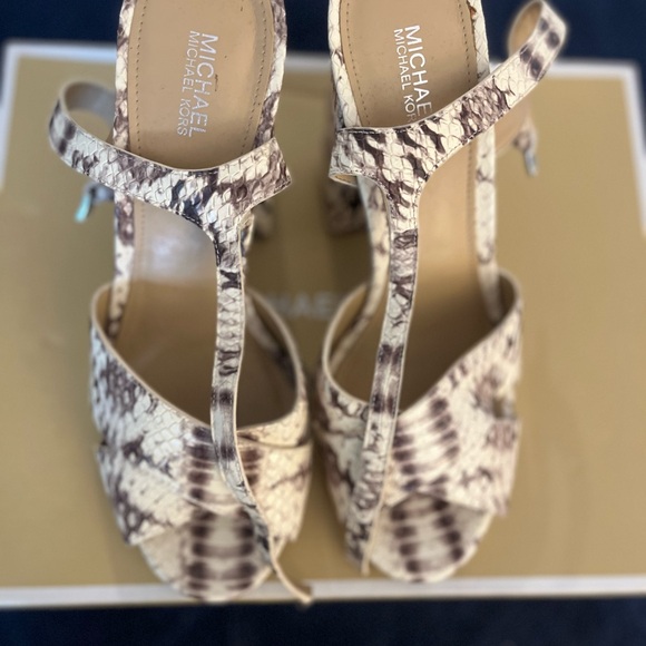 Michael Kors Brown and Cream Snakeskin Heels - Picture 1 of 2